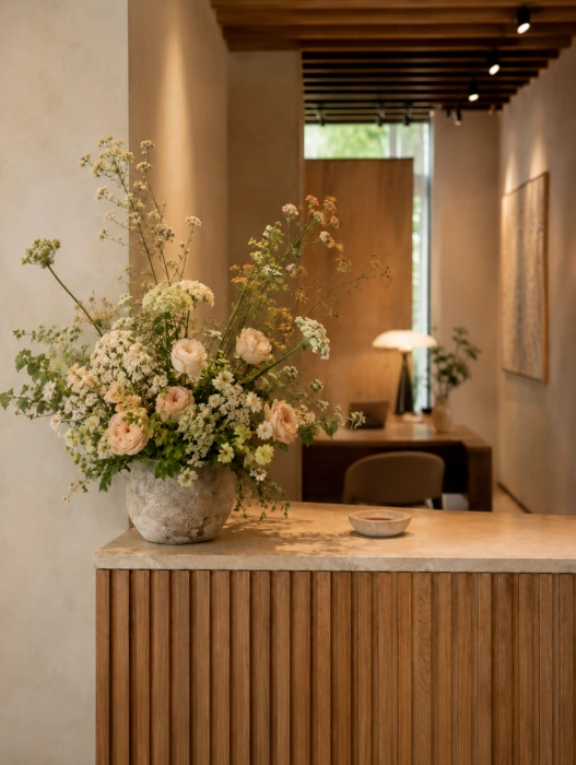 Composizione floreale per reception e ufficio